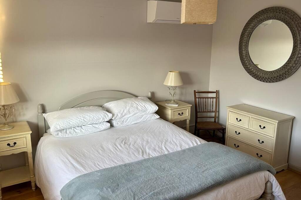 Cosy 2 Bed, Home From Home Haddenham  Buitenkant foto